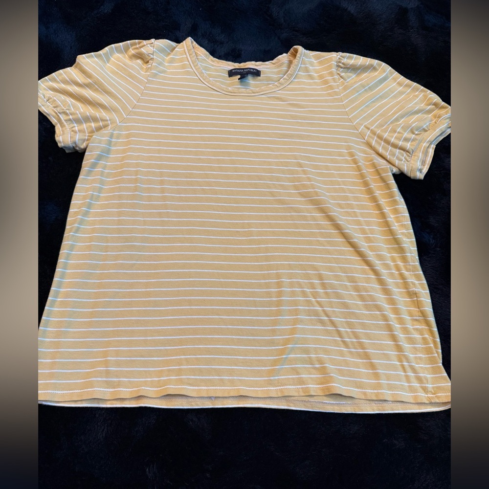 Banana Republic Puffed Sleeve Tee SZ L